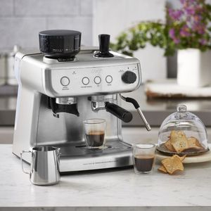 Cafeteira Espresso Xpert Perfect Brew Oster 127V