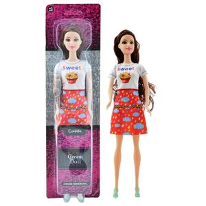 Kit Boneca Dream Doll - Cabelo Castanho (2900H) + Kit com 9 Vestidos Sortidos (2920)