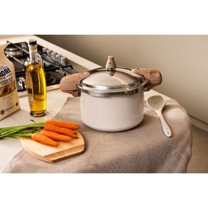 Panela de Pressão Brinox com revestimento antiaderente cerâmico e fundo de indução Ceramic Life Pressure 5,4L - Ø22cm, cor Vanilla e alça amadeirada,