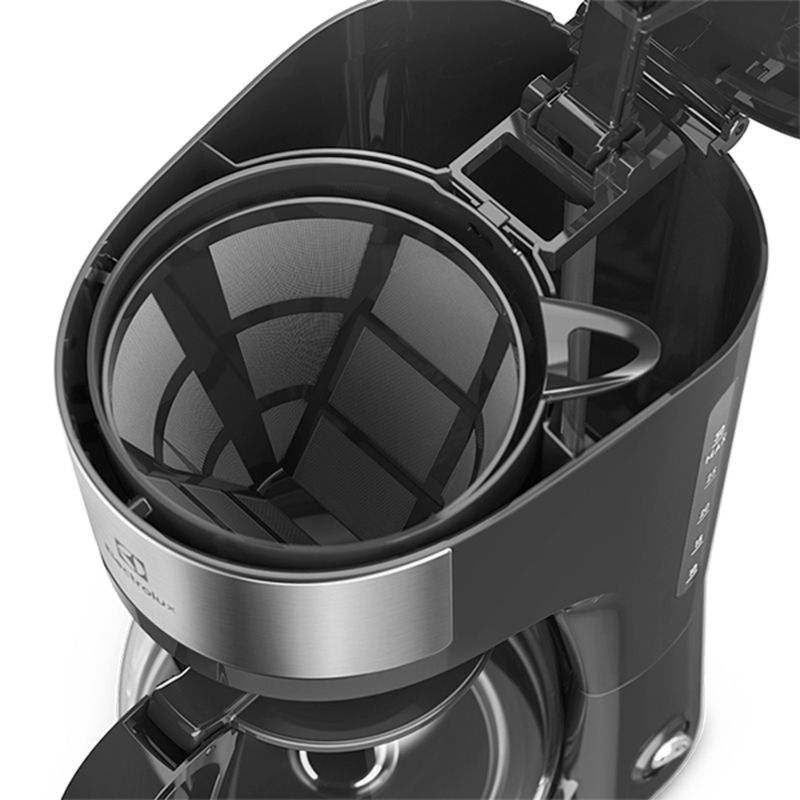 Coffee_Machine_ECM20_TopView_Filter_Electrolux_600x600