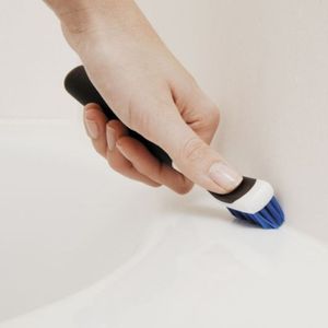 2 Escovas para Limpeza de Cantos em Plástico OXO