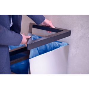 Lixeira Tramontina Terni 30 Litros em Aço Inox Scotch Brite