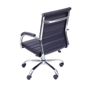 Cadeira Or-3322 Com Rodízio E Base Cromada Em Pu Or Design Preto