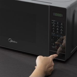 Forno Micro-ondas Midea 20 Litros 700W Prata Com Porta Espelhada MRAE21 110V