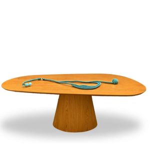 Mesa Oval Organica Em Freijo 160x90cm