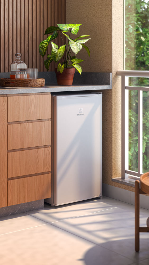 Minibar_EM90_Kitchenvertical_Electrolux_Portuguese-563x1001.raw