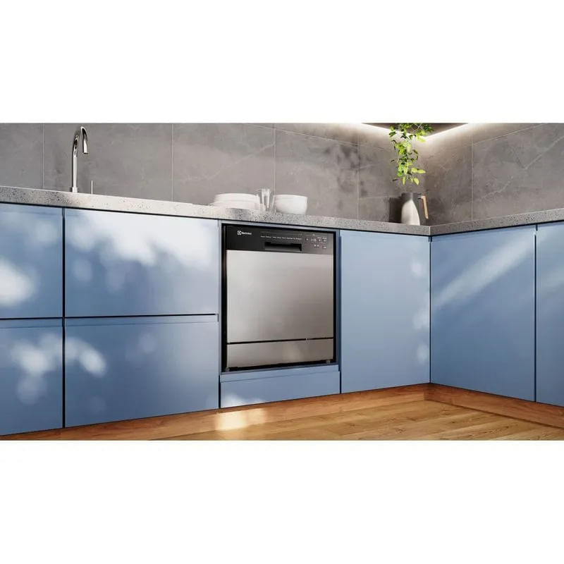 Compre Lava-Louça Electrolux 8 Serviços Inox com Programa Lava & Seca 50 min LS08E - 127V e ganhe Detergente FINISH Tabletes Power Ball Quantum 26 uni-1777909898221